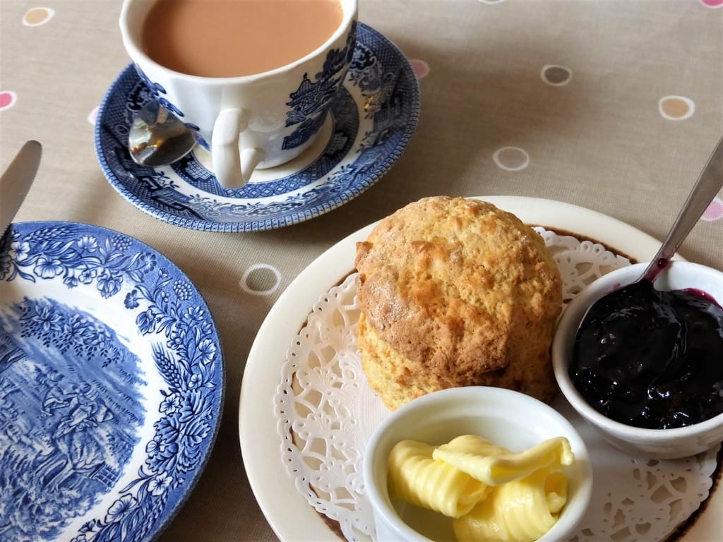 Tess Paterson - Cream tea